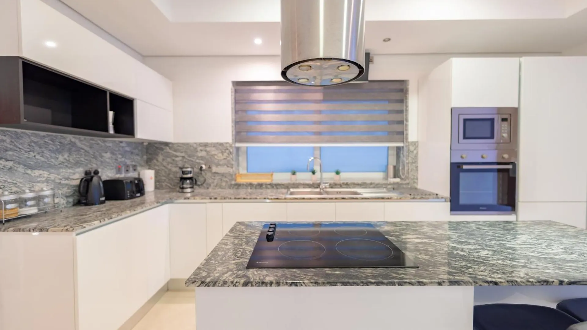 Stunning Seafront Flat In Sliema Apartment Malta