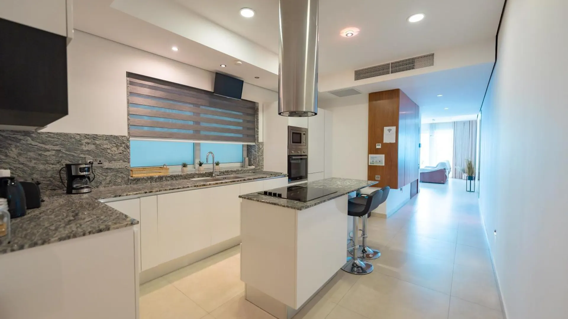 Stunning Seafront Flat In Sliema Apartment