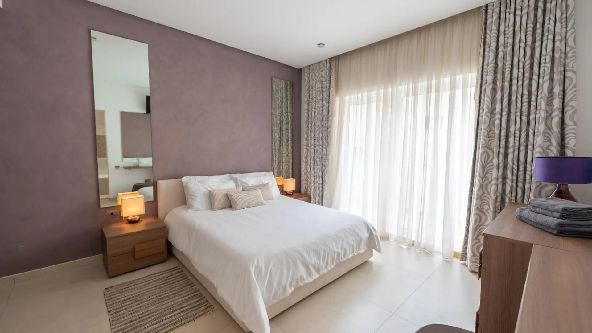 Stunning Seafront Flat In Sliema Apartment