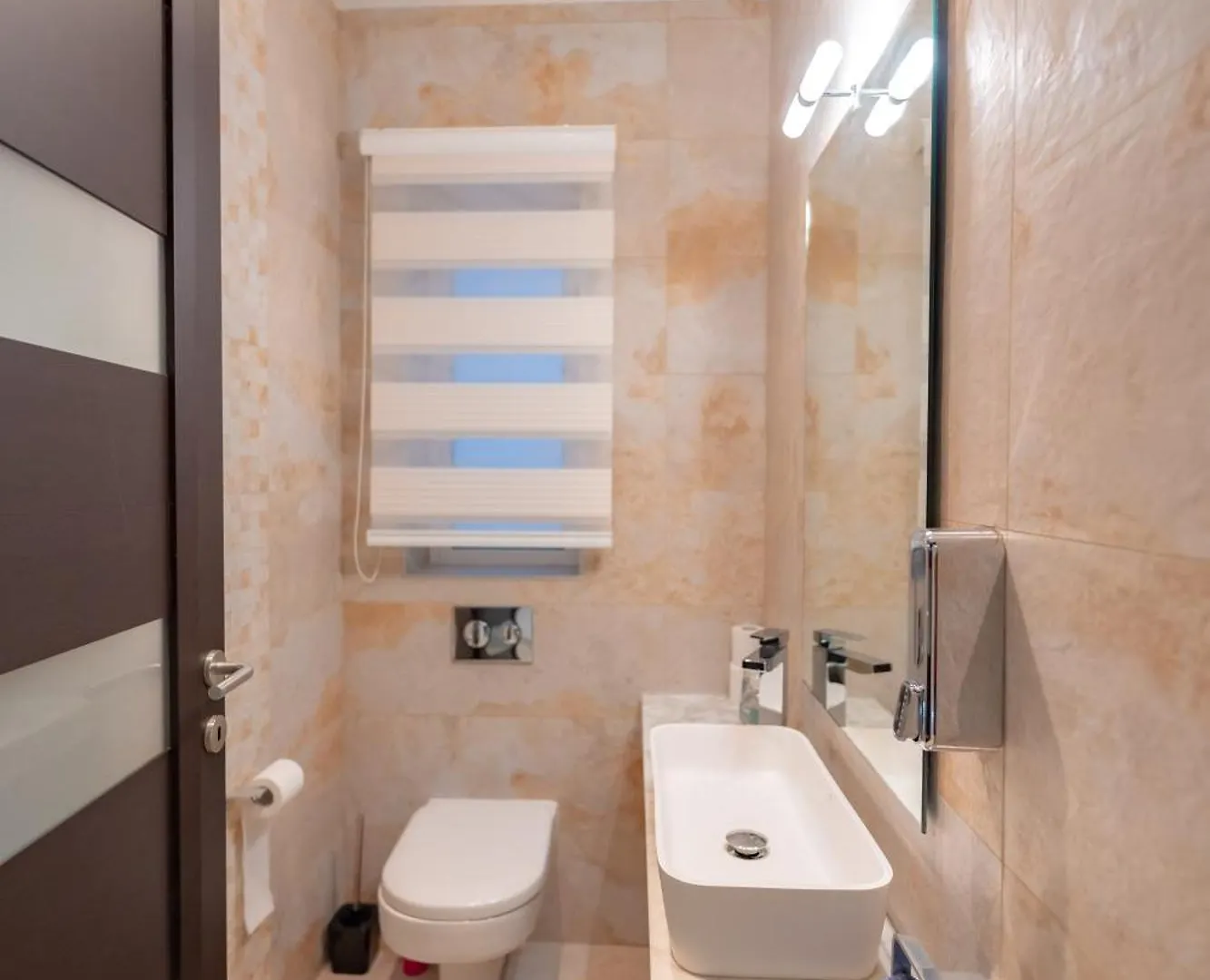 Stunning Seafront Flat In Sliema Apartment