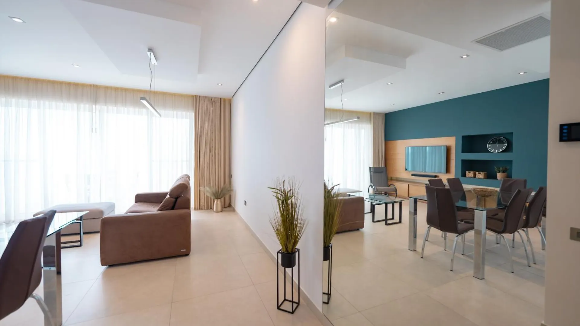 Appartamento Stunning Seafront Flat In Sliema Malta